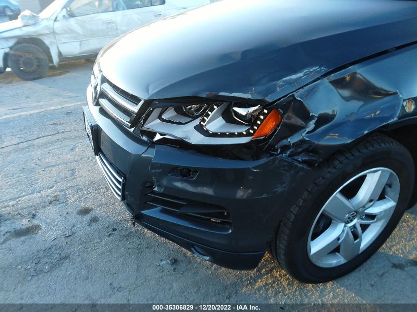 2013 VOLKSWAGEN TOUAREG LUX WVGEF9BP4DD012309