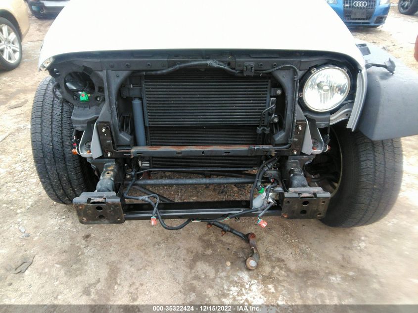 2018 JEEP WRANGLER JK UNLIMITED SPORT S 1C4BJWDG2JL901192