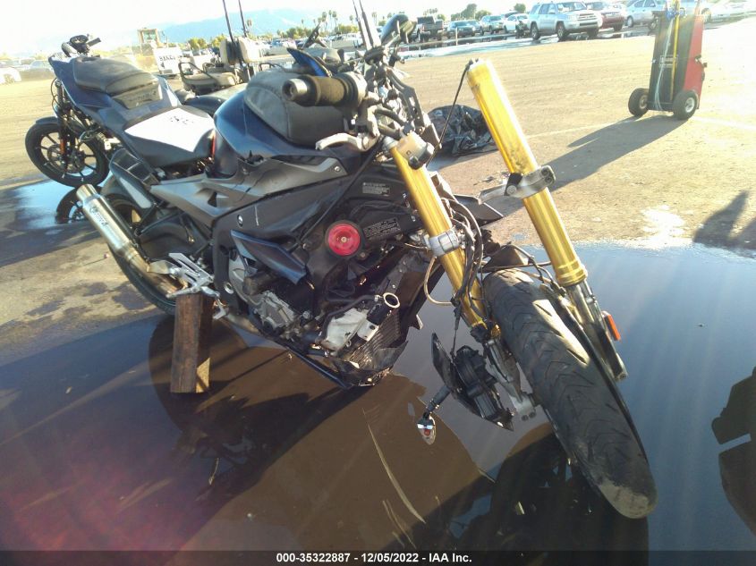 2014 BMW S 1000 R - WB10D1204EZ198587