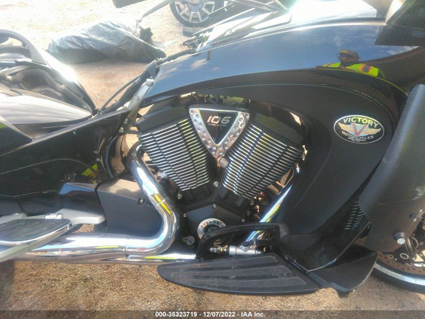 2011 VICTORY MOTORCYCLES VISION 8-BALL 5VPSA36N0B3000979