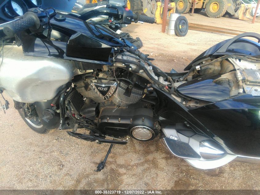 2011 VICTORY MOTORCYCLES VISION 8-BALL 5VPSA36N0B3000979