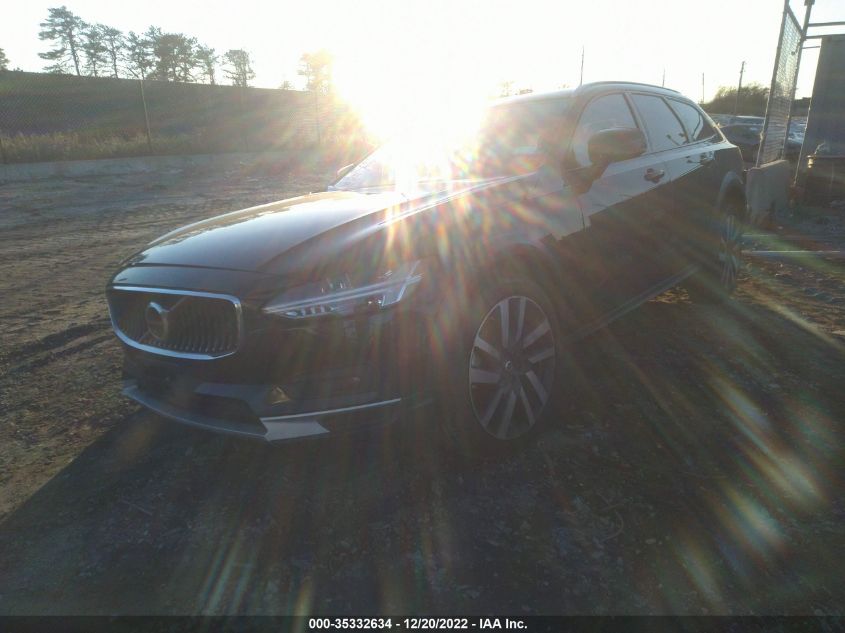 2022 VOLVO V90 CROSS COUNTRY YV4062NL6N1144874