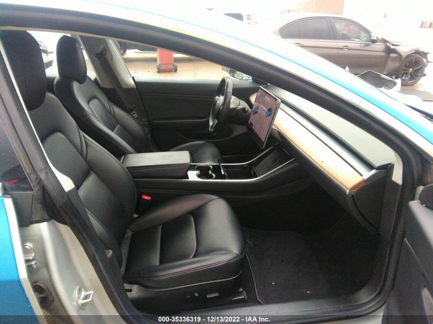 VIN 5YJ3E1EB8JF104429 2018 TESLA MODEL 3 LONG RANGE
