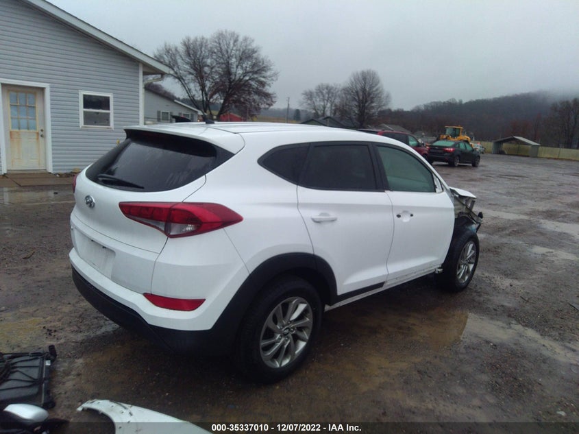 VIN KM8J23A44JU627274 2018 HYUNDAI TUCSON SE