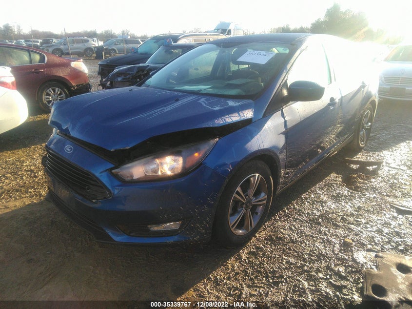 VIN 1FADP3FE8JL266387 2018 FORD FOCUS SE
