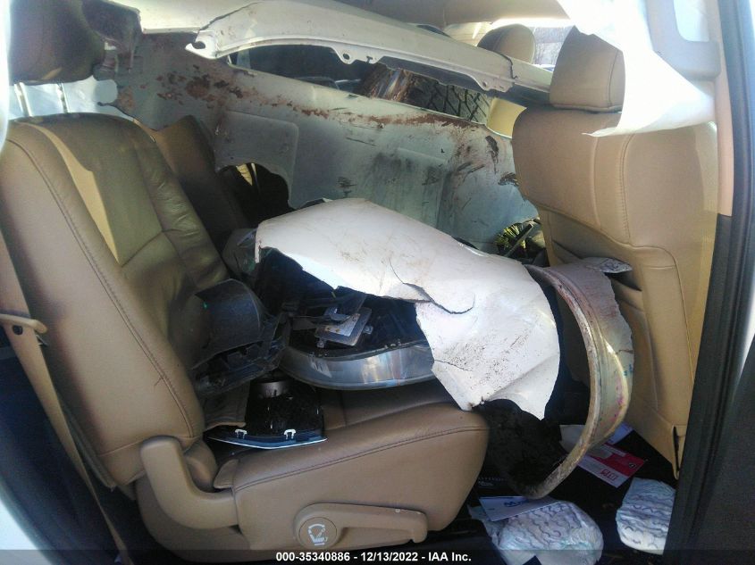 2016 TOYOTA SEQUOIA PLATINUM 5TDDY5G1XGS141946