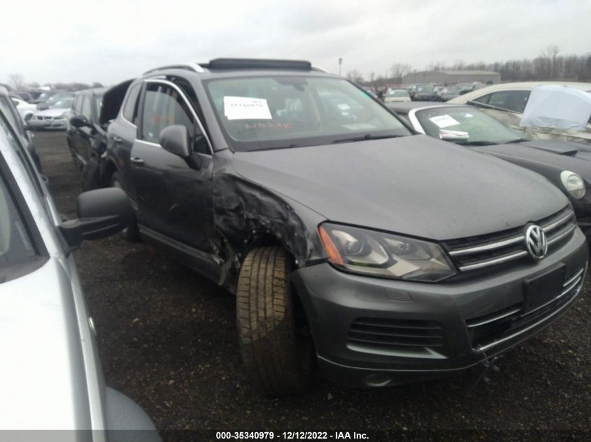 2013 VOLKSWAGEN TOUAREG EXEC WVGEP9BPXDD004891