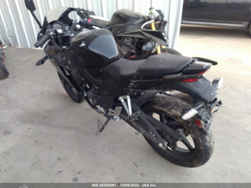 2015 HONDA CBR300 R MLHNC5105F5100810
