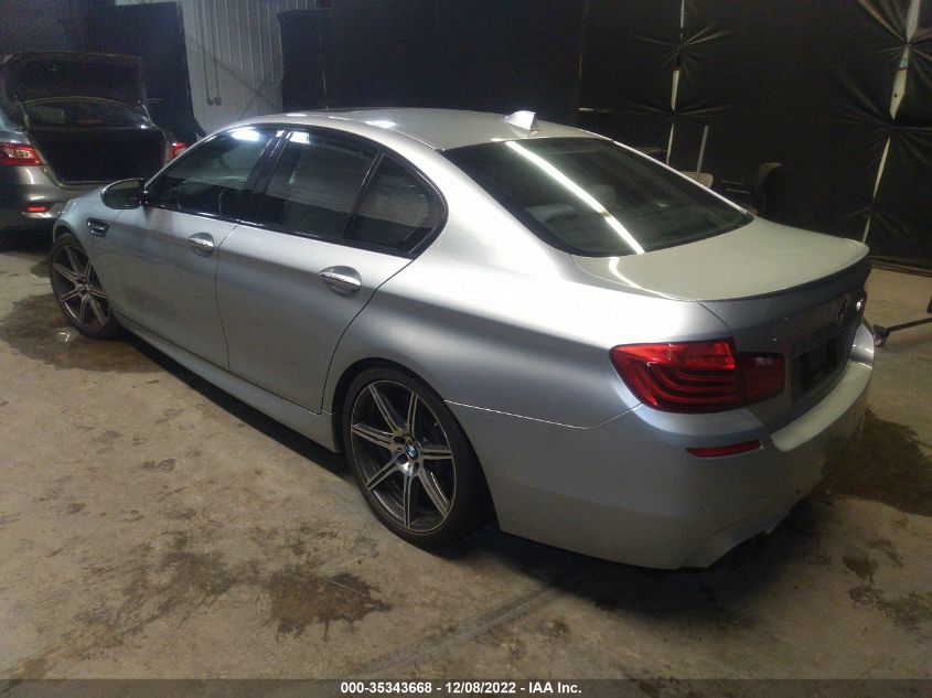 2015 BMW M5 WBSFV9C53FD594391