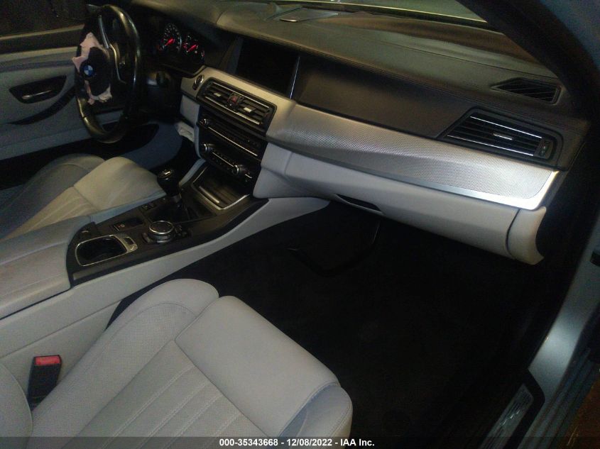 2015 BMW M5 WBSFV9C53FD594391