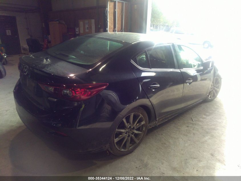 2018 MAZDA MAZDA3 4-DOOR TOURING 3MZBN1V30JM201735