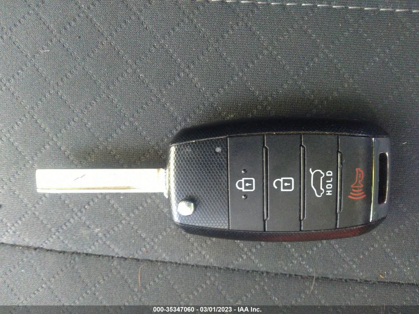 2017 KIA SORENTO LX V6 - 5XYPG4A55HG319024