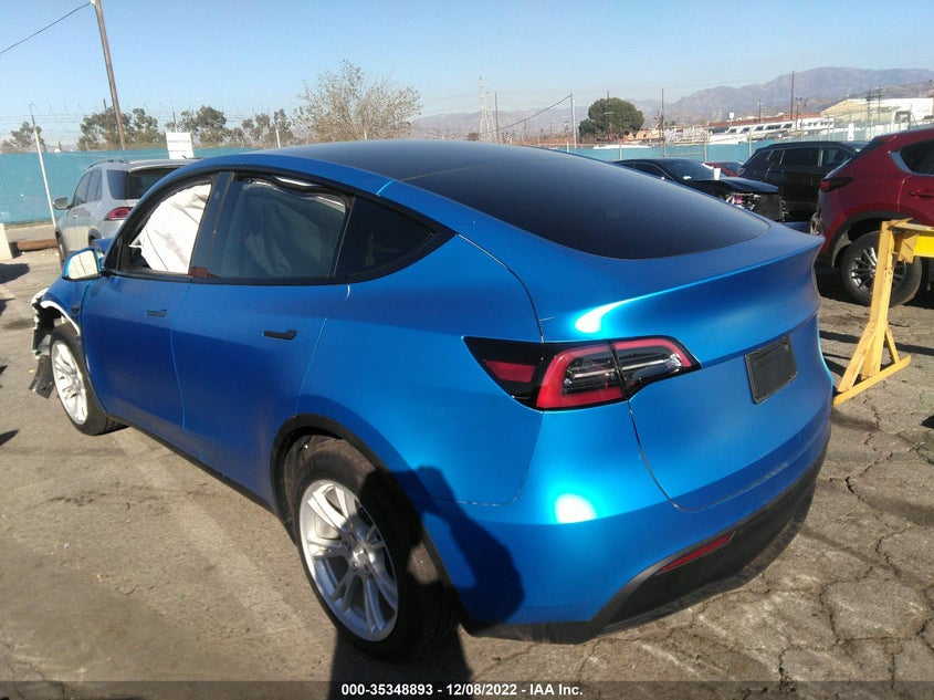 VIN 7SAYGDEE1NF367561 2022 TESLA MODEL Y LONG RANGE