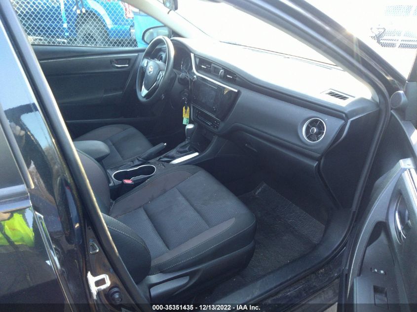 VIN 2T1BURHEXJC989420 2018 TOYOTA COROLLA LE
