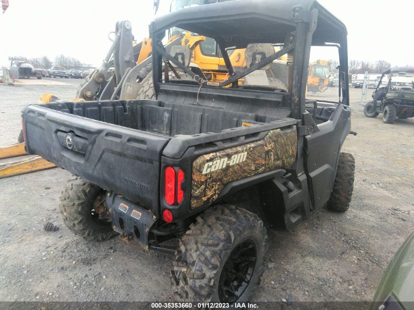 2017 CAN-AM DEFENDER XT HD8 3JBUKAN48HK001269