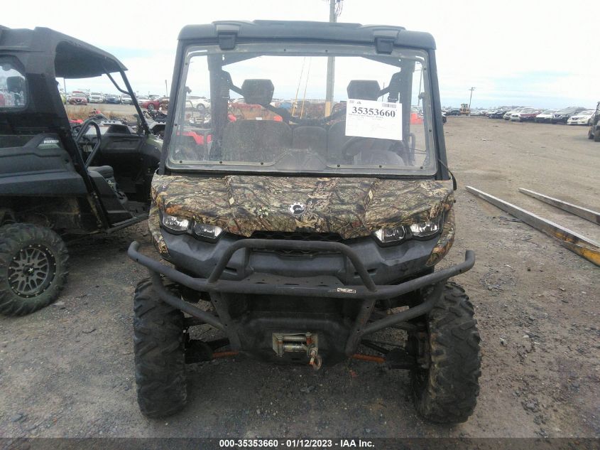 2017 CAN-AM DEFENDER XT HD8 3JBUKAN48HK001269