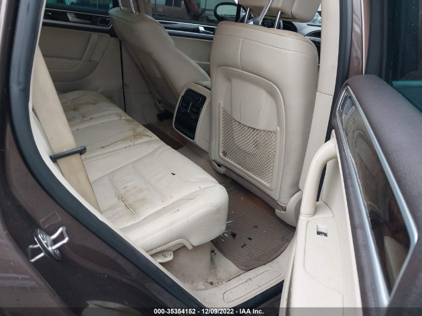 2014 VOLKSWAGEN TOUAREG EXEC - WVGEF9BP2ED000807