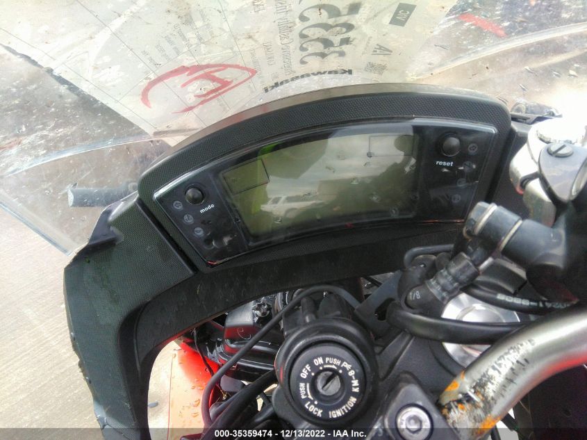2011 KAWASAKI EX650 C JKAEXEC13BDA69471