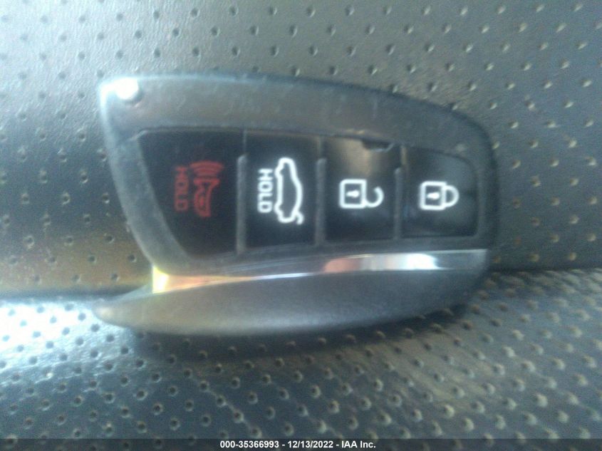 2015 HYUNDAI AZERA KMHFG4JG2FA453429