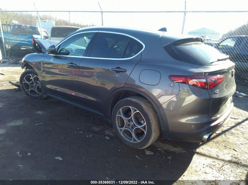 2018 ALFA ROMEO STELVIO ZASFAKAN3J7B60421