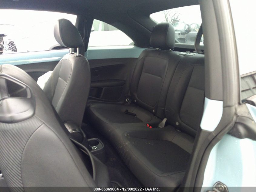 2013 VOLKSWAGEN BEETLE COUPE 2.5L W/SUN - 3VWJP7AT4DM674251
