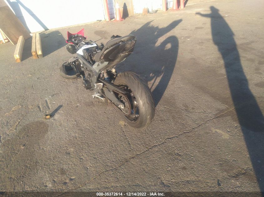 2015 TRIUMPH MOTORCYCLE STREET TRIPLE SMTL02NEXFT667048