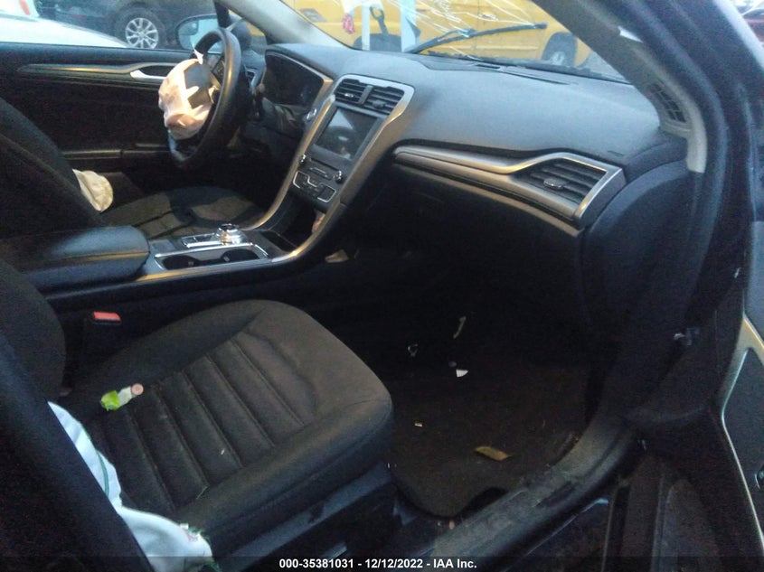VIN 3FA6P0HD0JR179967 2018 FORD FUSION SE