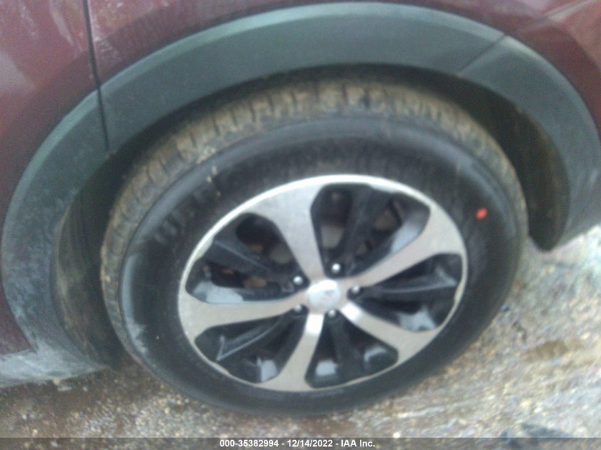 VIN 5XYPHDA55JG427663 2018 KIA SORENTO EX V6