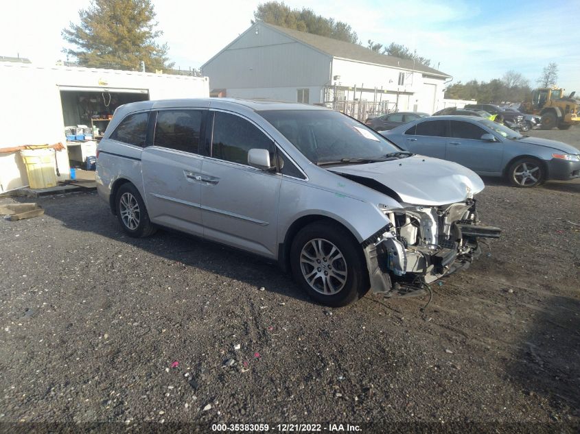 VIN 5FNRL5H62DB085421 2013 HONDA ODYSSEY no.1