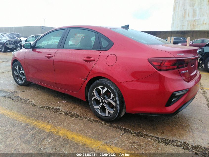 3KPF24AD4KE135781 Kia Forte LXS 3