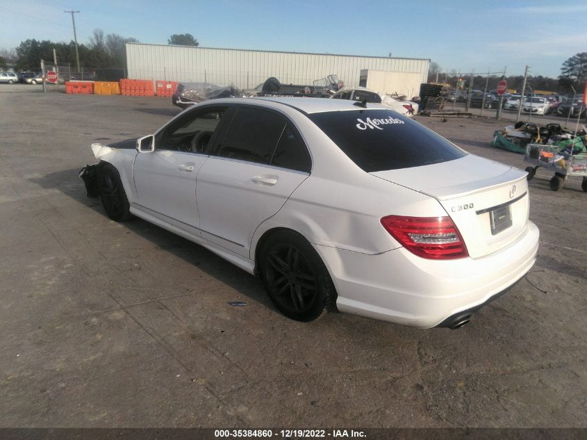 2013 MERCEDES-BENZ C 300 SPORT 4MATIC/LUXURY 4MATIC - WDDGF8AB1DA842850