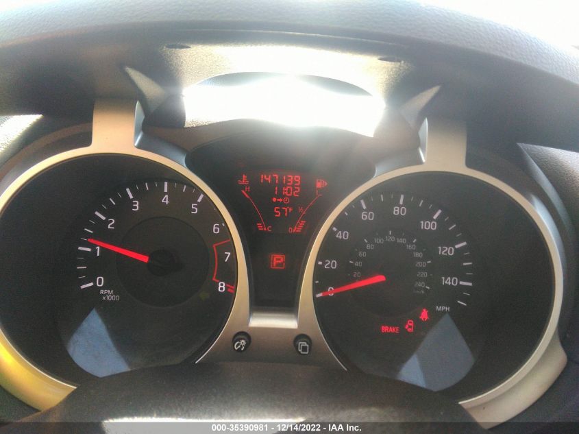 2014 NISSAN JUKE SV - JN8AF5MR5ET350744