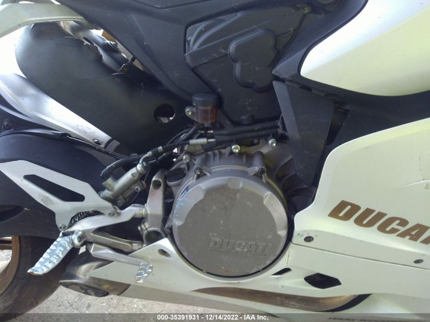 2015 DUCATI SUPERBIKE 899 PANIGALE - ZDM14BUW8FB025054