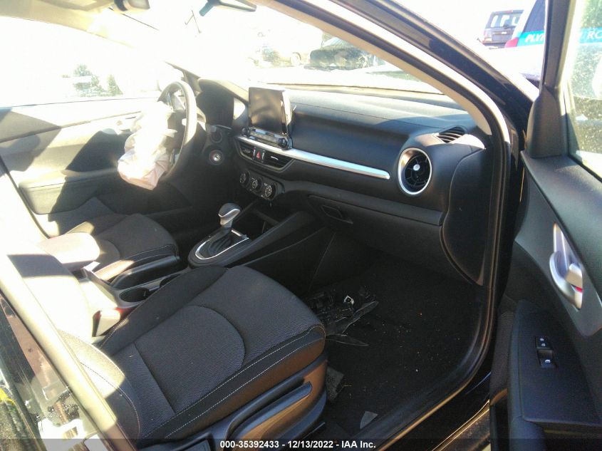 VIN 3KPF24AD0NE503720 2022 KIA FORTE LXS
