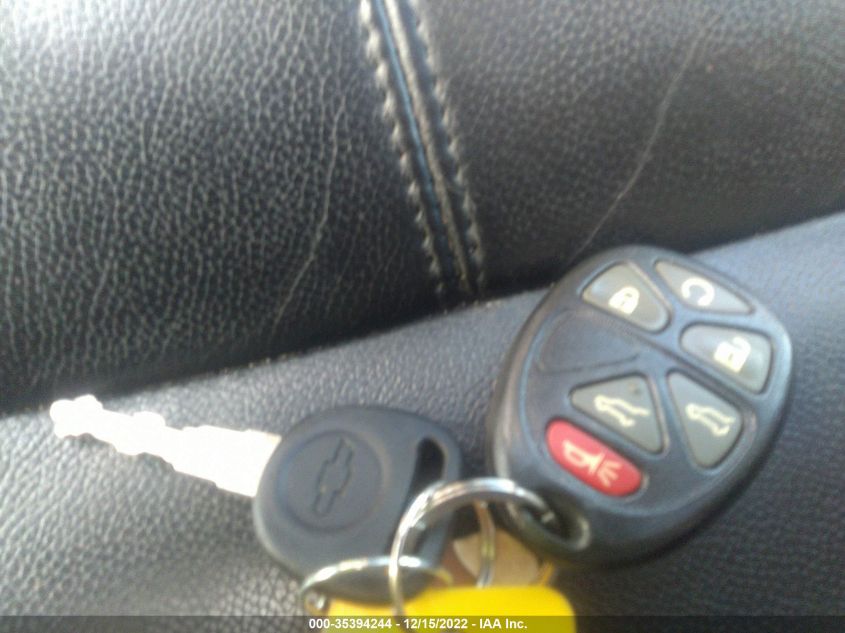 2013 CHEVROLET TAHOE LT 1GNSKBE08DR329898