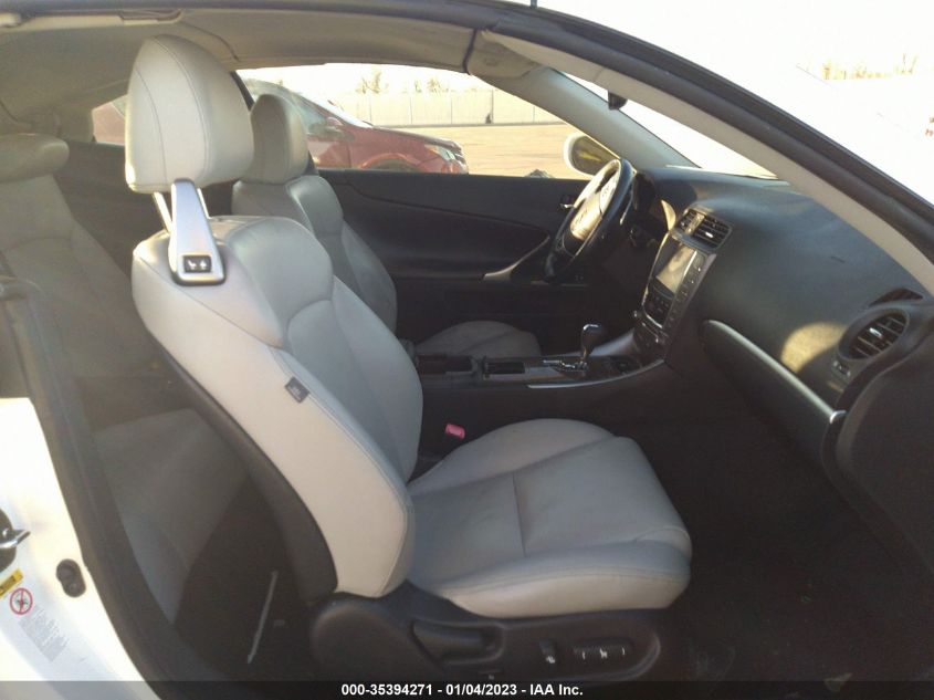 2013 LEXUS IS 250C JTHFF2C29D2528095