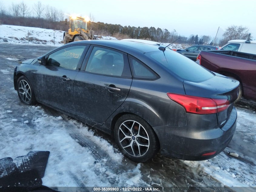 VIN 1FADP3H27HL272159 2017 FORD FOCUS SEL
