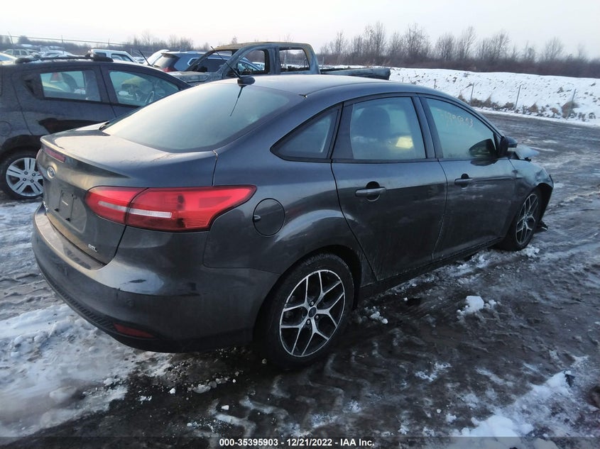 VIN 1FADP3H27HL272159 2017 FORD FOCUS SEL