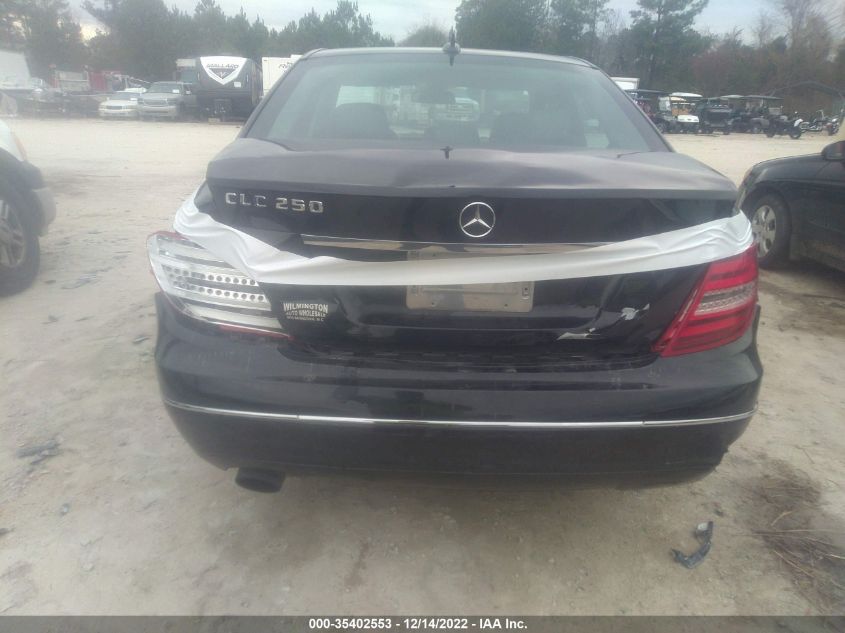 2013 MERCEDES-BENZ C-CLASS C 250 WDDGF4HB4DR269992