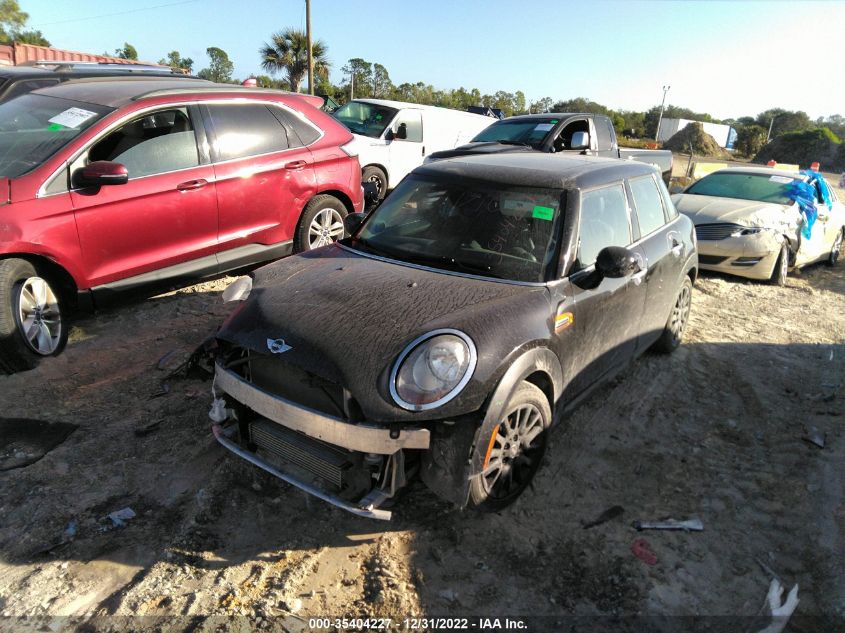 2015 MINI COOPER HARDTOP 4 DOOR WMWXS5C50FT832682