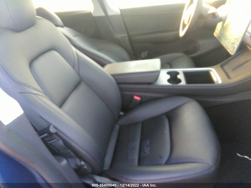 VIN 7SAYGDEE7NF364048 2022 TESLA MODEL Y LONG RANGE
