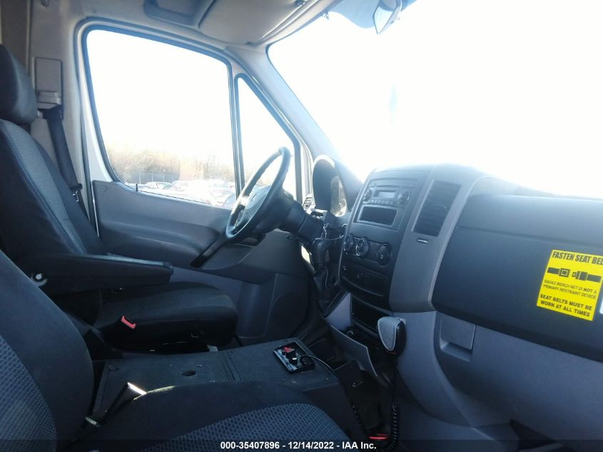 2013 MERCEDES-BENZ SPRINTER CARGO VANS WD3PE7CC2D5738416