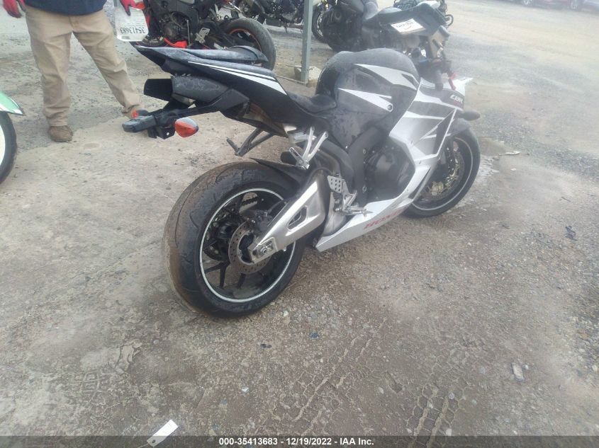 2016 HONDA CBR600 RR JH2PC40J4GK200875