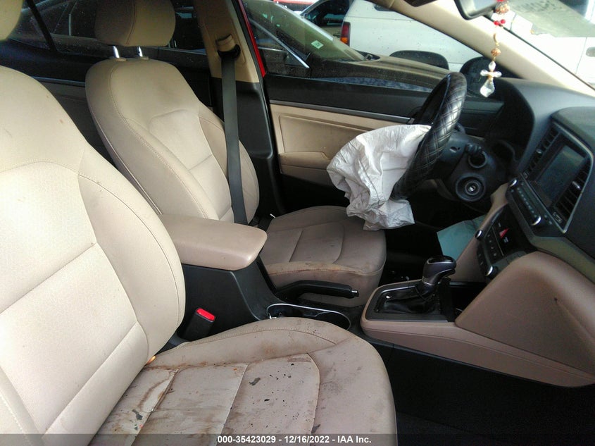 VIN KMHD84LFXHU378487 2017 HYUNDAI ELANTRA SE