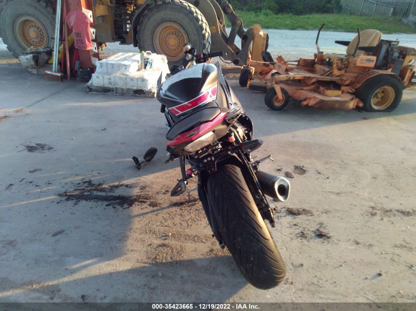 2014 YAMAHA YZFR6 JYARJ16E6EA031439