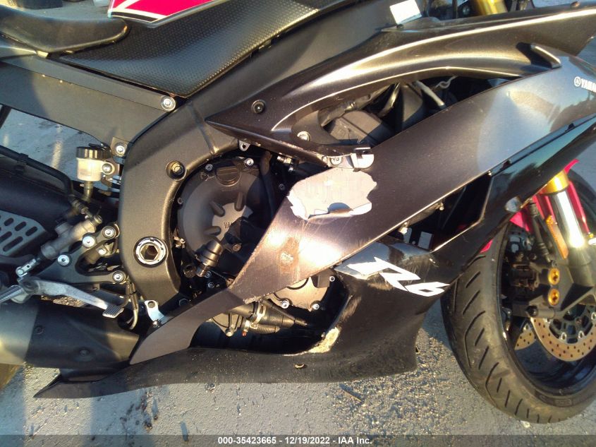 2014 YAMAHA YZFR6 JYARJ16E6EA031439