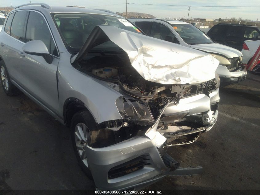 2013 VOLKSWAGEN TOUAREG SPORT WVGEF9BPXDD000701