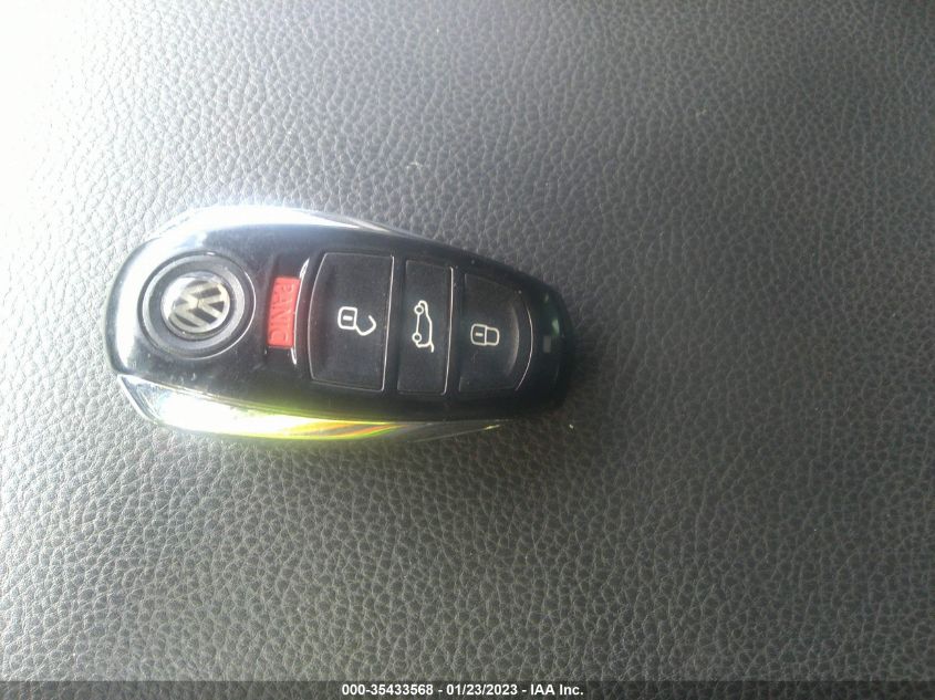 2013 VOLKSWAGEN TOUAREG SPORT WVGEF9BPXDD000701