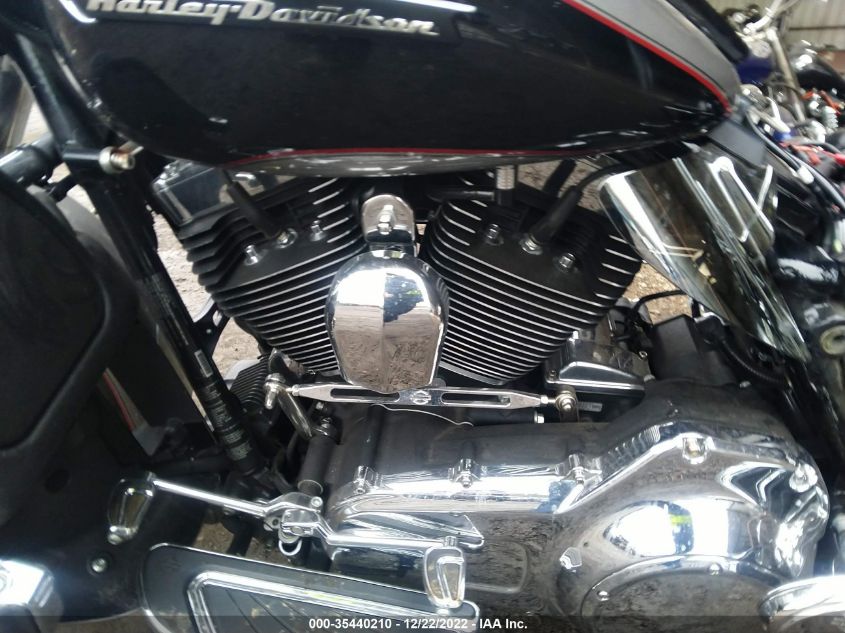 2016 HARLEY-DAVIDSON FLTRU 1HD1KGL12GB612631