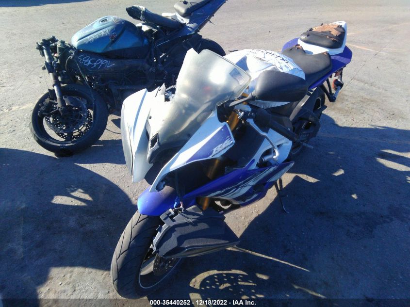 2014 YAMAHA YZFR6 C JYARJ16Y9EA008375